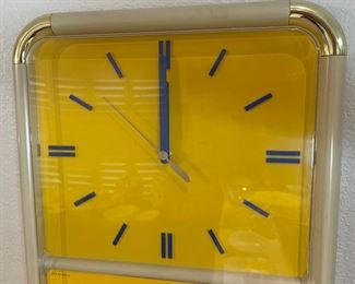 Camel Smooth Character Clock 20x14in