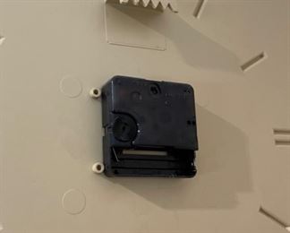 Camel Smooth Character Clock 20x14in