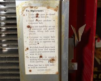 Hershey Chocolate Bar Vending Machine 5 Cent Frost Candy Vender Model C 28x9x9.5in HxWxD