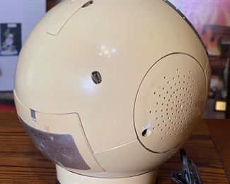 1970s Weltron Model 2001 Radio AM/FM/8-Track 13x10x10in HxWxD