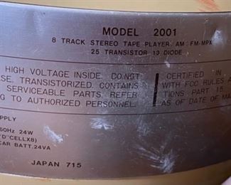 1970s Weltron Model 2001 Radio AM/FM/8-Track 13x10x10in HxWxD