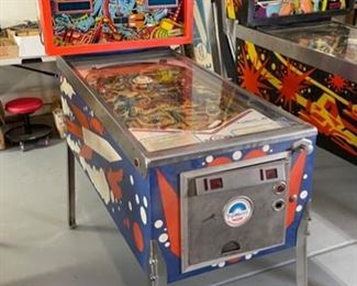 1979 Gottlieb Count-Down Pinball Machine Parts/Repair 70x28.5x54in HxWxD