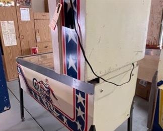 Bally Evel Knievel Pinball Machine 70x30x53in HxWxD
