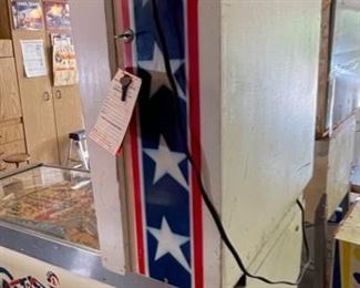 Bally Evel Knievel Pinball Machine 70x30x53in HxWxD