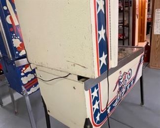 Bally Evel Knievel Pinball Machine 70x30x53in HxWxD