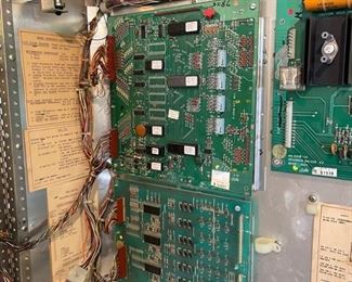 Bally Evel Knievel Pinball Machine 70x30x53in HxWxD