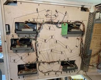 Bally Evel Knievel Pinball Machine 70x30x53in HxWxD