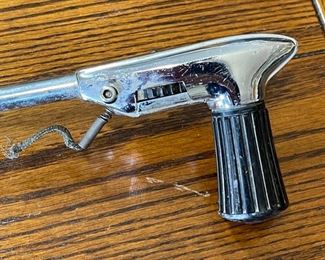 Guide S-18 Car Auto Spotlight 7x17x5in HxWxD