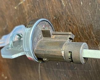 Mopar Dodge Chrysler 1315 510 Door Cylinder Lock 7.5x1.5x1.5in HxWxD