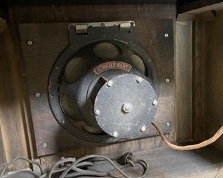 Atwater Kent Model 60 Tube Radio 38x25.5x15.5in HxWxD