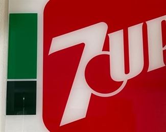 1980s 7up Plexiglass/Acrylic Vending Machine Insert Sign 16x18.5in