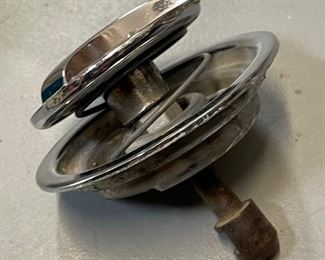 1971 - 1973 Mustang Ram Air Hood Twist Lock Assembly