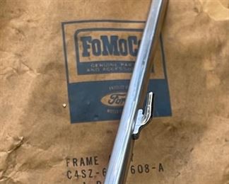 2PC Ford Vent Window Frame C4SZ-6321609-A Frame assy Pair 17x10in