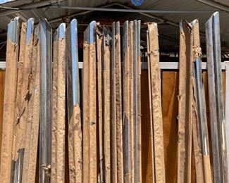 19 pc NOS 1949-52 CHEVROLET ROCKER PANEL MOULDING GM 3688947 LEFT 77in