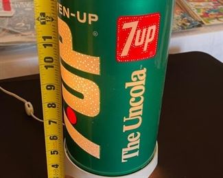Rare 7UP The Uncola Sphere Shimmer light 13 inches tall 6 inches in diameter