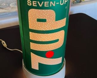 Rare 7UP The Uncola Sphere Shimmer light 13 inches tall 6 inches in diameter