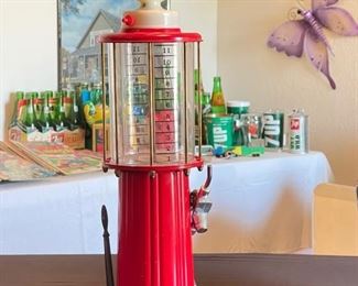 Musgo Michigan Mile Maker gasoline replica display model pump. 21.25 inches tall 6 inches in diameter