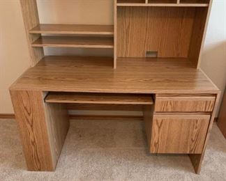 Wood Computer Desk 54x53x27 HxWxD