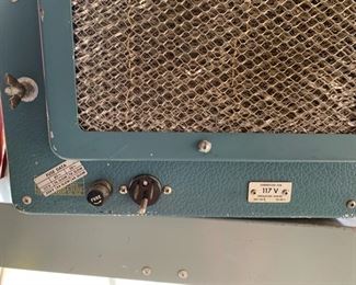 Tektronix 581 Oscilloscope with Cart and Probe Accessories 51x18x29 HxWxD