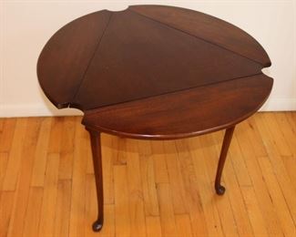 3 Legged Drop Side Mahg. Table