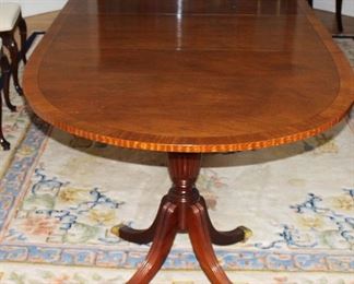 64" Dining Room Table w/2 20" Leaves