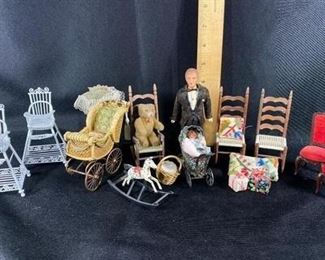 Mixed Lot of Dollhouse Miniatures