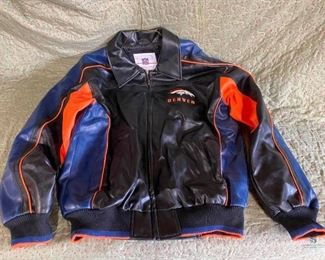 Denver Broncos Leather Jacket
Like NEW! NFL brand, size large.