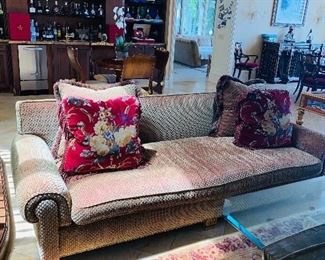 $4,800 BAKER FURNITURE COCO CHANEL SOFA / COUCH UPHOLSTERED IN RARE MOHAIR VELVET                  98”L x 43”W x 30”H