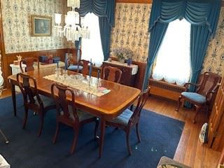 Inlaid Dining Table $800 Hickory Chair Queen Anne Chairs (8) $800
