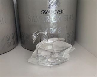#111	swarovski 7633 swan 	 $20.00 
