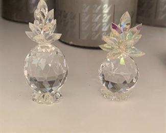 #136	Swarovski Pineapples 2@ 15 ea	 $30.00 
