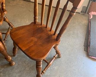 #53	round dining table with 6 chairs and 2 leaves 48-68x29	 $175.00 
