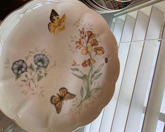 #85	Lenox Butterfly Meadow china 7 plates  8 saucer/cup 	 $50.00 
