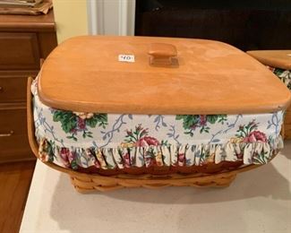 #88	Longaberger basket with liner and lid and tray 	 $40.00 
