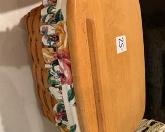 #89	Longaberger basket with lid and liner 	 $25.00 
