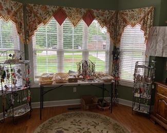 All Jewelry sold will go to  Team Loose Ends By MJ  for the St Jude walk september 25