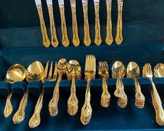 Wallace Flatware Service for Eight with Case Japan