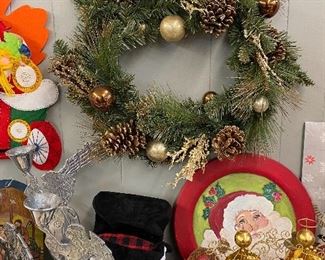 Christmas Wreath, Assorted Christmas Decor
