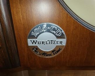 Wurlitzer Jukebox Model OMT 1015 (Turns On, Lights Change Color, Tubes Bubble, Track Playlist Book Flips, CD Arm Moves, Key Included, PLAYS & WORKS AS IT SHOULD!)