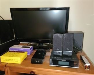 Seiki Monitor & Sony Radio