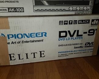 Pioneer DVL-91 DVD Laser Disc Player