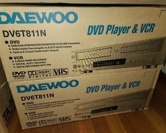 Daewoo DVD Player & VCR DV6T811N