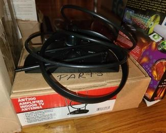 ANT200 Amplified Indoor TV Antenna
