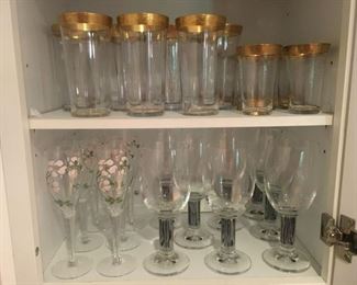 153 Vintage Glasswaremin