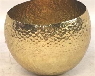 234 - Gold accent bowl 7 x 9

