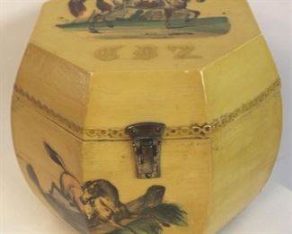 2155 - Vintage mid century wooden box 5 1/2 x 5 1/2
