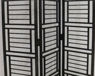 4023 - Metal folding room divider screen 79 tall, 3 panels at 22 wide
