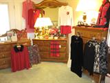 Nice Newer Name Brand Ladies Clothing (Small-Medium Petite)