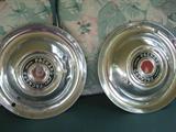 Lots Of Old Hubcaps!