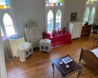 Huge Ballroom Filled with Treasures!